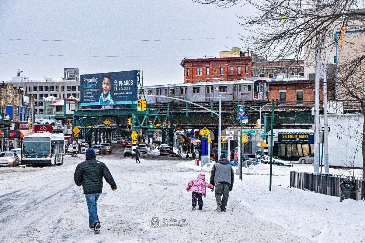 Uptowncollectiv's tweet photo. The X-Files

📸: #f0t0_guy | IG

https://t.co/yFQyER9NoY 

#UptownLove #WashingtonHeights #Harlem #Inwood #InTheHeights #Dyckman #ElBronx #PlanetUptown https://t.co/yQqumKQr1k