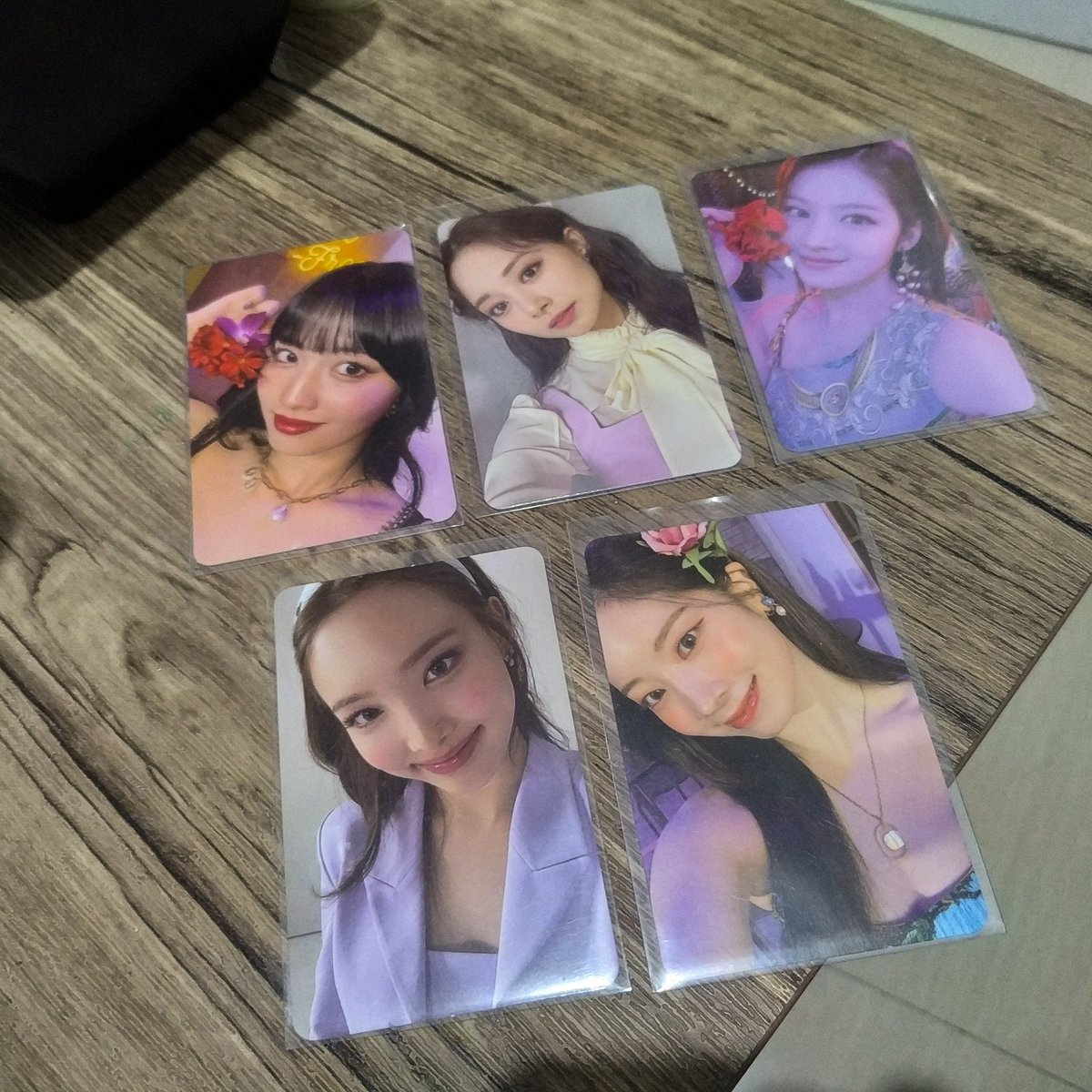 sktrseok's tweet photo. #bumileanakayo

wts lfb ph

💌 twice taste of love and formula of love pcs 

𓂋 all onhand
𓂋 tol pcs 100 ea
𓂋 nayeon fol 120 
𓂋 tzuyu (with album mark) 100
𓂋 payo / 3 days res
𓂋 rfs: will only collect momo + svt 

dm to claim !

# nayeon momo sana dahyun tzuyu flower ube https://t.co/tuF611FlsZ