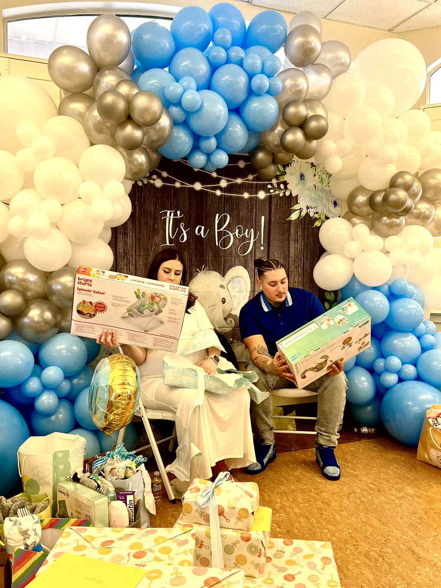 Kyle_NASA's tweet photo. Baby Shower went good , love having family and friends there everyone getting along having a great time. Just waiting for my baby boy to come out. Any day now https://t.co/afCv6Knu98