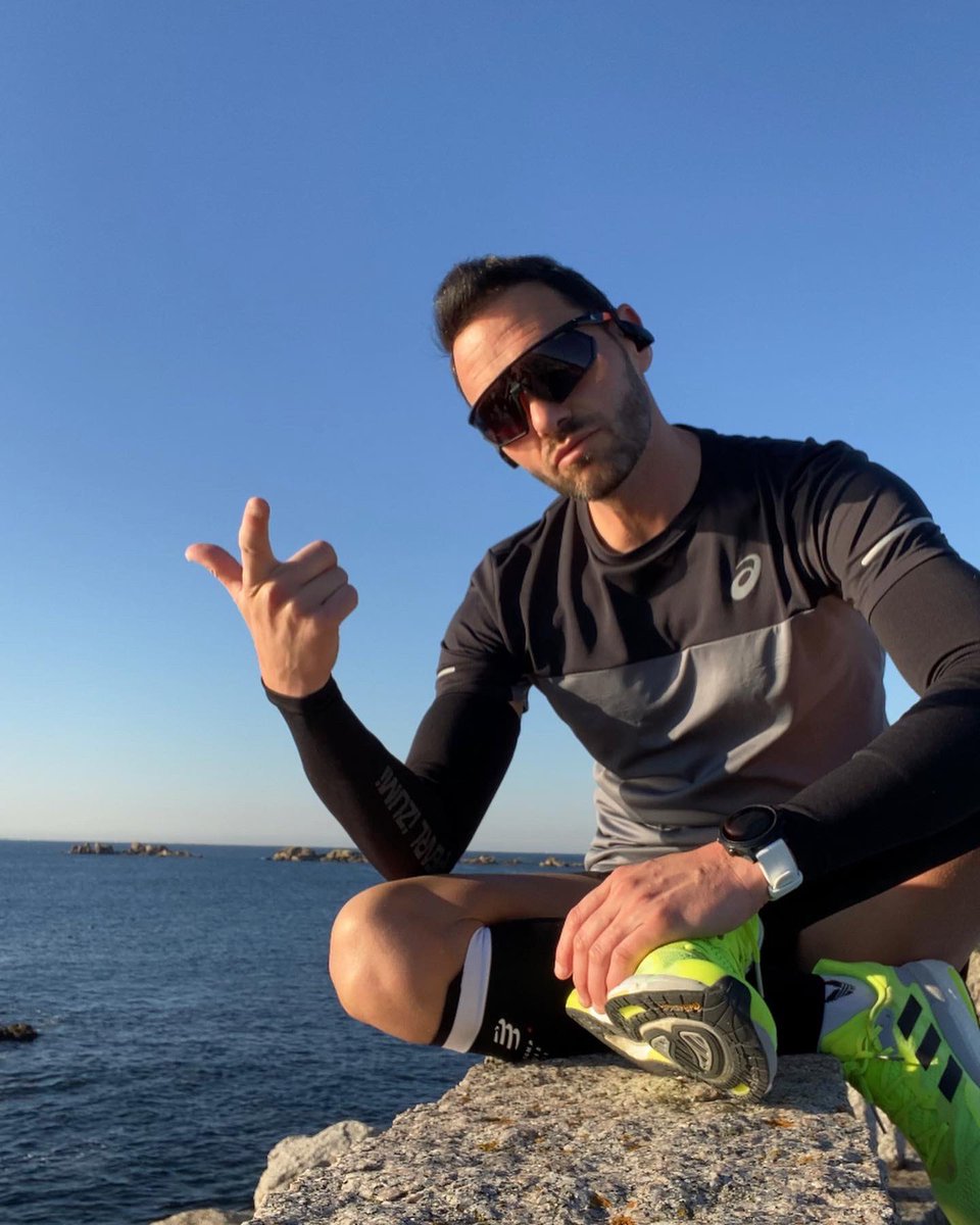 DeividFern's tweet photo. 🔷🔷 Corriendo y disfrutando 🔷🔷

No todo es correr mirando el reloj y viendo tiempos, distancias…. A veces salir a correr es disfrutar de correr en si mismo… en un ritmo que te sientas cómodo, disfrutando del paisaje, de tu música etc…
#run #running #correr #mar #galicia https://t.co/HrVpE0Vumh