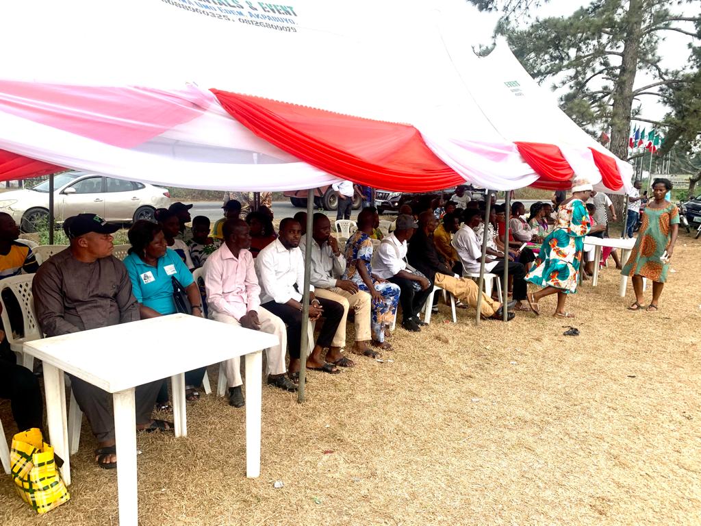 efiok_cobham's tweet photo. We made Akpabuyo LGA our very next landing where we were welcome by party faithfuls. 

https://t.co/XOi5UznFtu

#CrossRiverArise
#StateWideTour
#PowerToThePeople https://t.co/CQ3yy2Y6gM