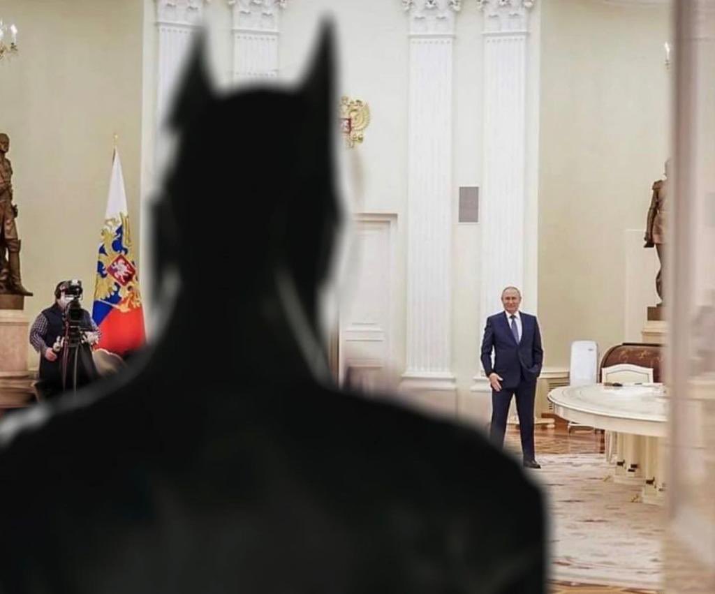 DocThomas's tweet image. Oggi sono in visita “diplomatica”. Come finirà, dipende solo da sto ubriacone.