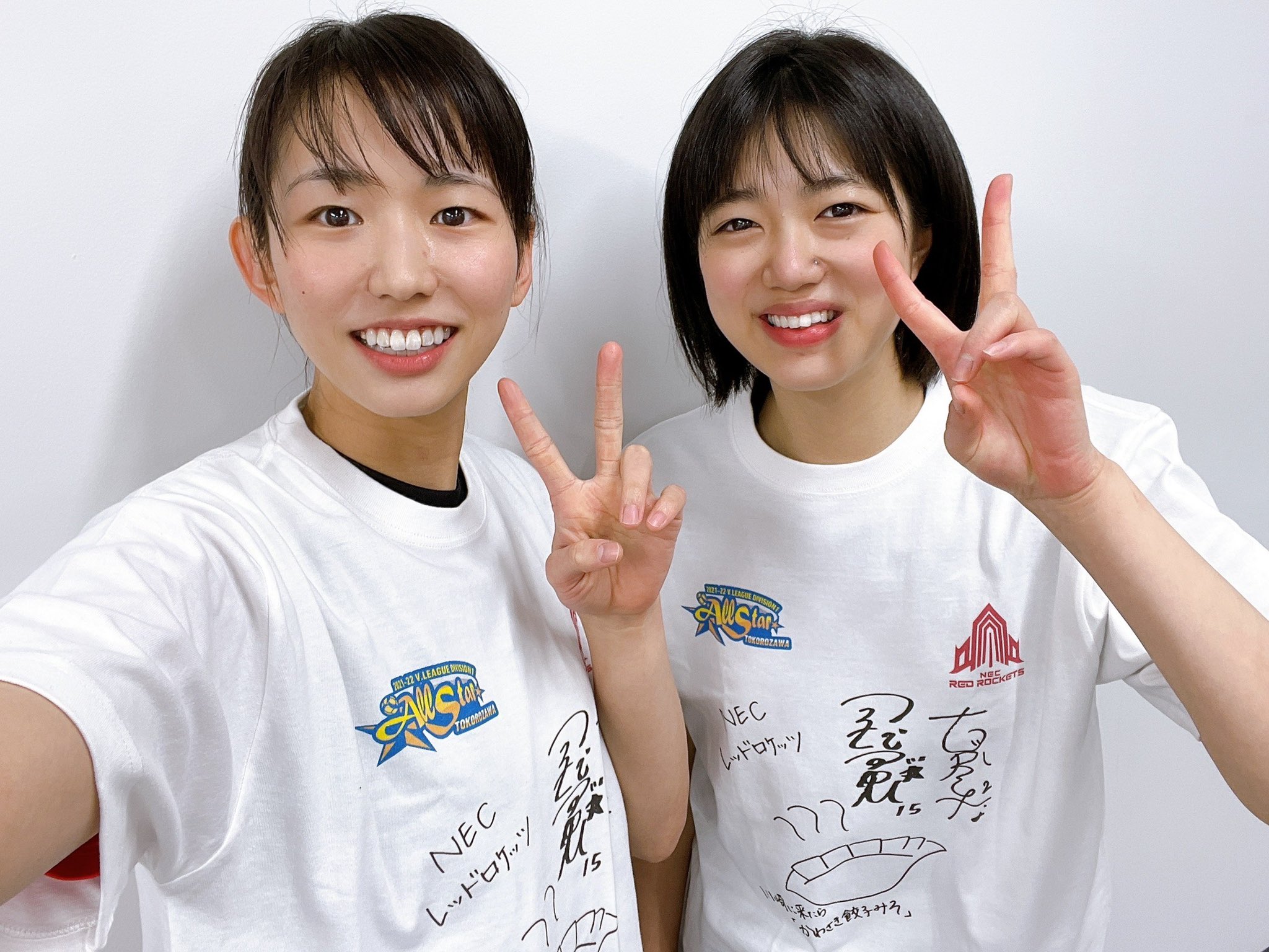 NEC選手支給品 Tシャツ 古賀紗理那 こき使わ