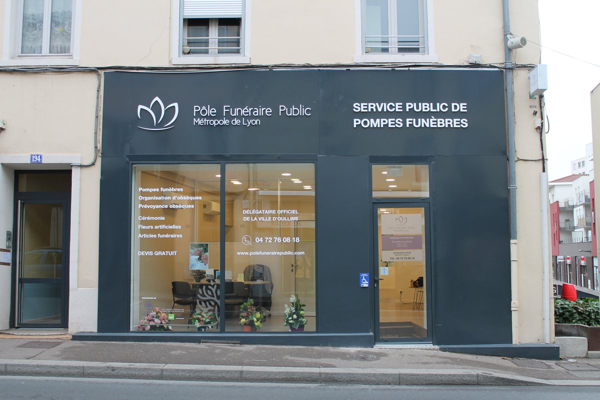 pole_lyon's tweet photo. [PRESSE 🗞] (re)lisez l'article du Progrès sur l'ouverture de notre nouvelle agence d'#Oullins : https://t.co/P0mRRf8QMO
Un conseiller vous accueille au 194 Grande Rue, du lundi au vendredi de 9h à 12h30 et de 14h à 18h.
📞 Contactez-nous 24h/7j au 04 72 76 08 18
#pompesfunebres https://t.co/1YkUWGdyFN