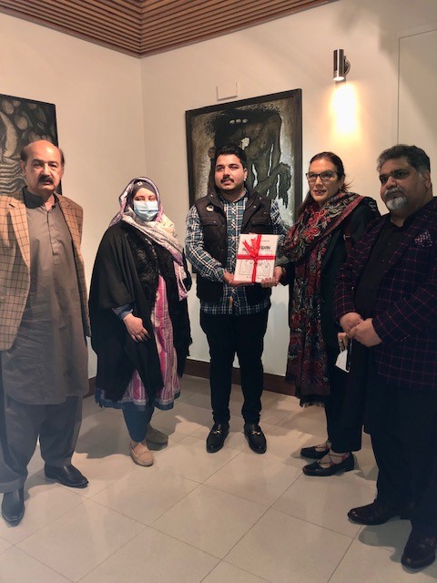 EUPakistan's tweet photo. 🇪🇺Amb @AKaminara inaugurates art exhibition organised by @SadequainU at @PNCAOfficial paying tributes to legendary #Sadequain at his 35th death anniversary. 2022 marks 60 yrs of strong 🇪🇺🇵🇰 relations. #EUPAK@60 https://t.co/hyLRB5zvKl