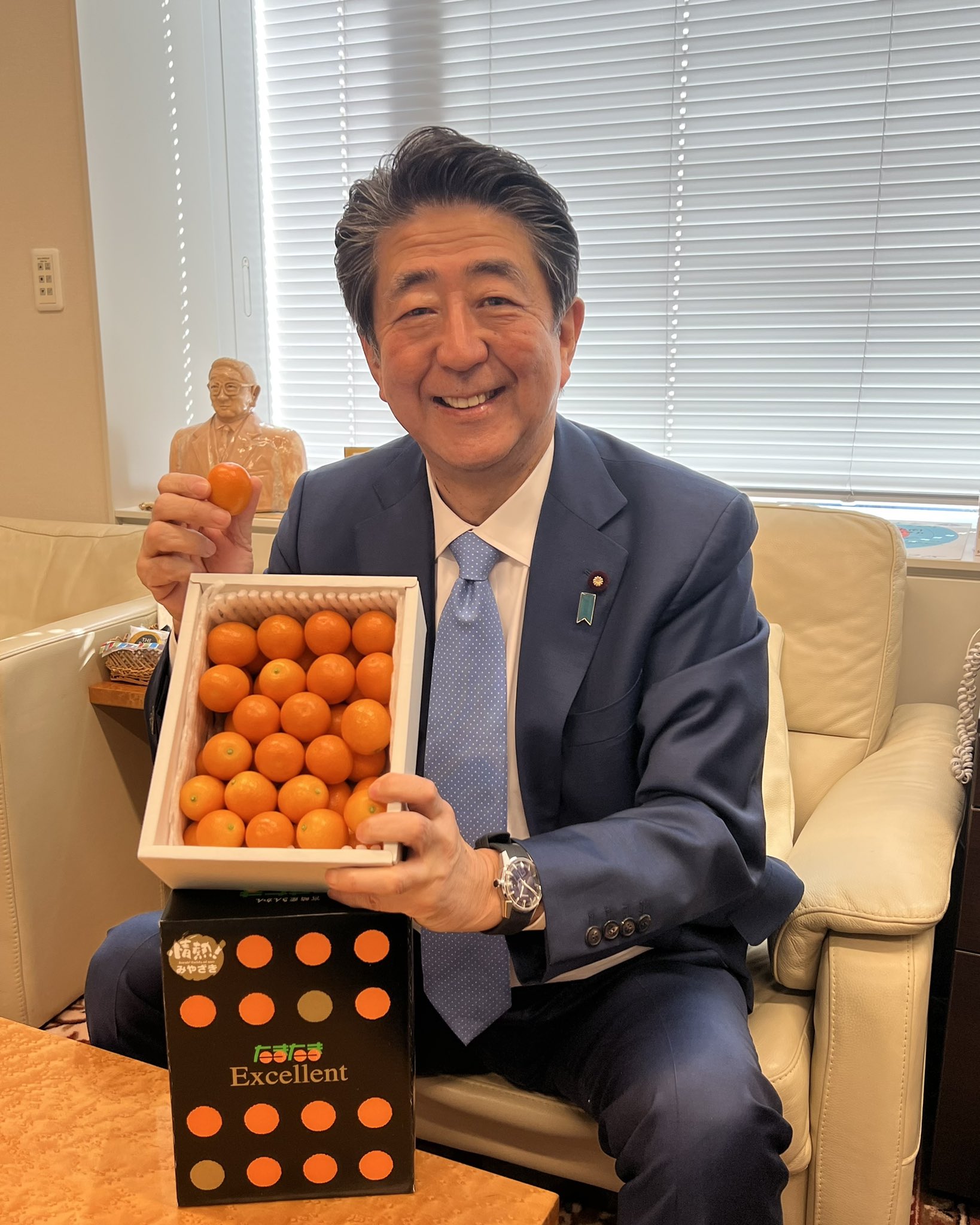 【ザビちゃん】【原画肉筆】安倍首相(今年最後) ザビちゃん】【原画肉筆】鬼瓦権蔵(02)