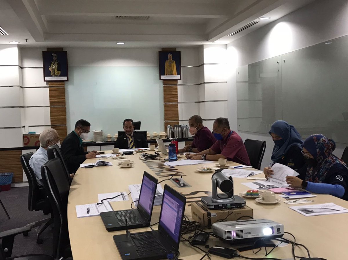 Pelapis's tweet photo. Mesyuarat Jawatankuasa Kerja Bil 01/2022 bermula melibatkan sukan  silat, tenpin boling &amp; wushu https://t.co/uQebddA5LO