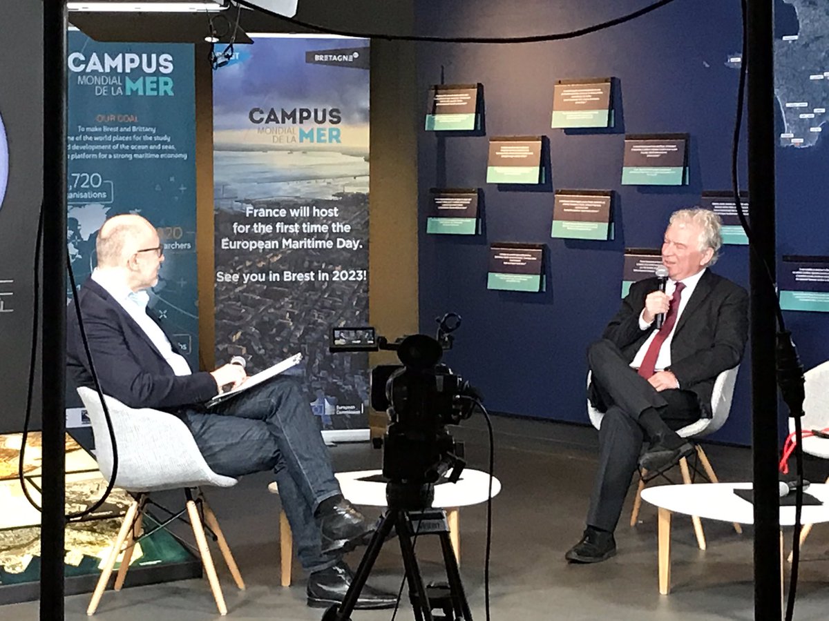 Campus mondial de la mer (@campusmer) on Twitter photo Lancement du live TV, en direct depuis le #OneOceanSummit avec <a href="/FCuillandre/">François Cuillandre</a> et <a href="/LoigCG/">Loïg Chesnais-Girard</a>
La communauté du campus décrypte les enjeux liés à la protection de l'océan et vous présente ses projets et actualités.
👉 Pour suivre le live : campusmer.fr/le-live-4654-0… Lancement du live TV, en direct depuis le #OneOceanSummit avec <a href="/FCuillandre/">François Cuillandre</a> et <a href="/LoigCG/">Loïg Chesnais-Girard</a>
La communauté du campus décrypte les enjeux liés à la protection de l'océan et vous présente ses projets et actualités.
👉 Pour suivre le live : campusmer.fr/le-live-4654-0…