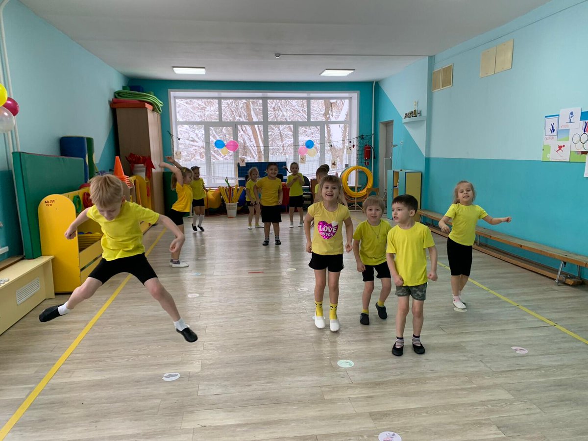 #Олимпиада2022Пекин
#РоссияВперед
Детский сад №359 проводит тематические мероприятия по физической  культуре "Быстрее, выше, сильнее!"  в поддержку спортсменов РФ на Зимней Олимпиаде в Пекине. Даешь ПОБЕДУ!👋🥇🇷🇺