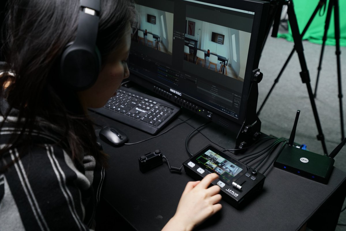 feelworldhd's tweet photo. Enrich your live streaming by using FEELWORLD L2 PLUS Multi-camera switcher.
Easy to operate for everyone. Let's build up a compact TV studio!
Learn more/order FEELWORLD products: https://t.co/YvVEhfjCyR
#feelworld #feelworldswitcher #feelworldl2plus #livestream #livestreaming https://t.co/n5iBabV3WO