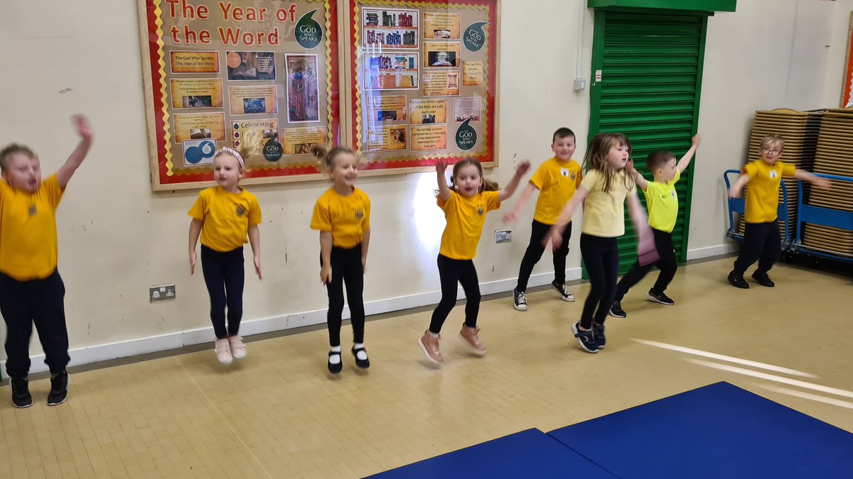 Y1 being superstars in their @sportsfs circuits with GB athlete <a href="/lucyturnerx/">Lucy Turner</a>