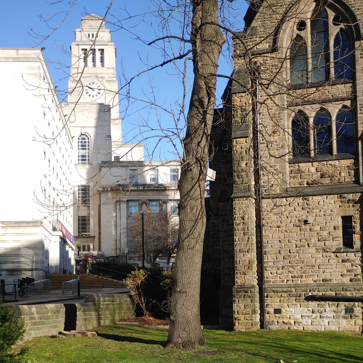 _Mirko_Russo's tweet photo. Sunny day @UniversityLeeds!
It's always nice come back to the campus... https://t.co/ekjwiuRJQl