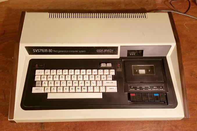 VaperNt's tweet photo. My third computer Dick Smith #System80 https://t.co/o9T0aH7bCL