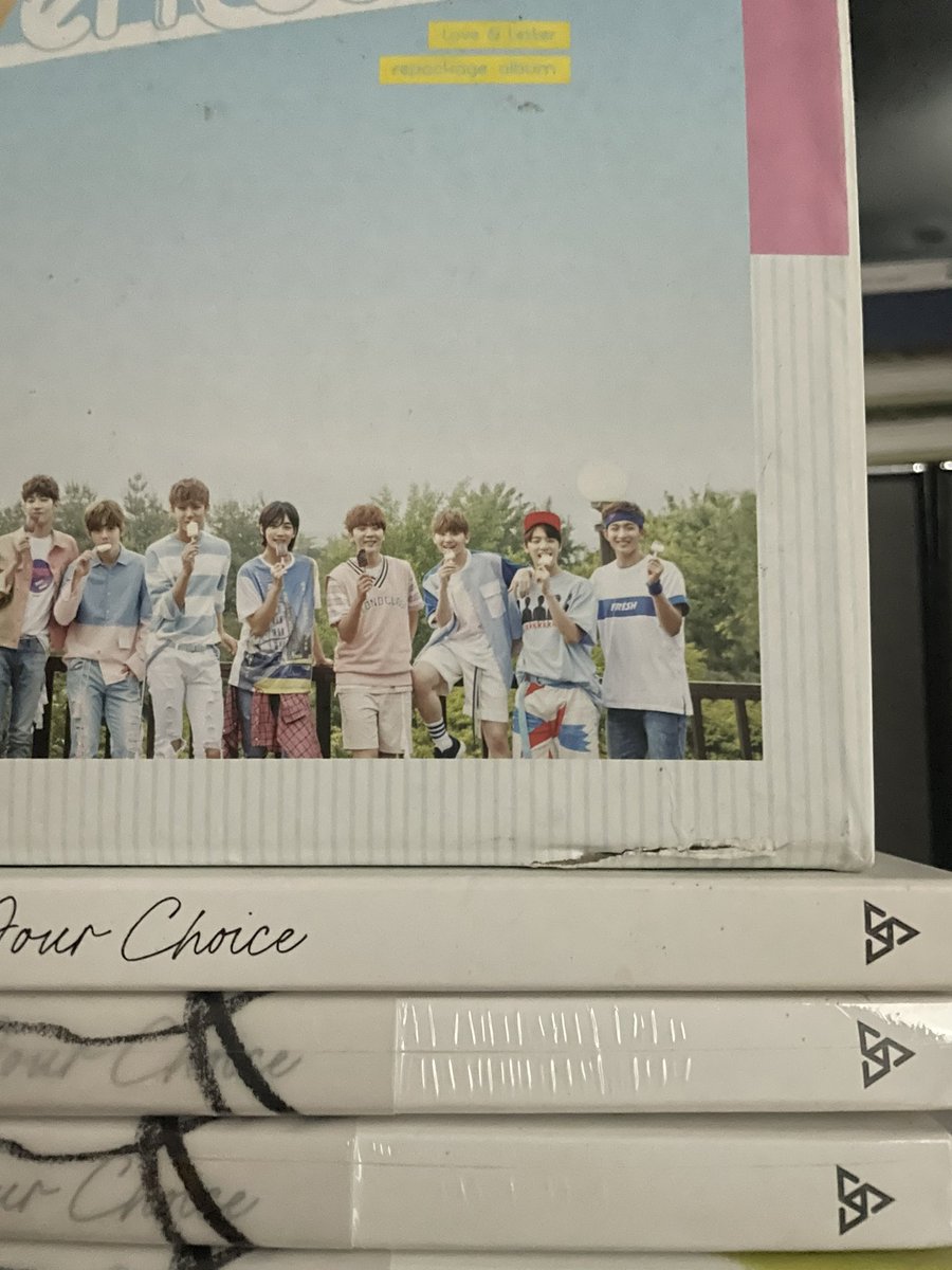 kbuyph's tweet photo. Love and Letter Repackage album

Joshua big pola
Damaged album (see photos)

PHP 600

wts lfb joshua ll repack https://t.co/WhPQXy23VA