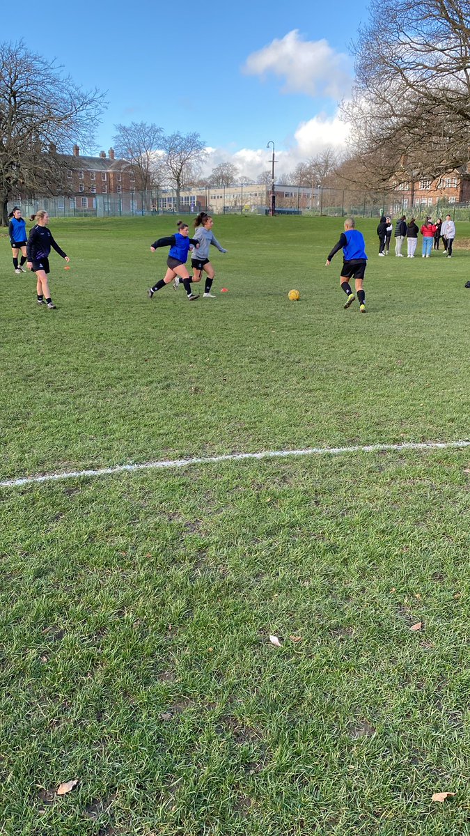 Warm up underway for our 2s game 💜 head down to south lodge to support, 1pm kick off