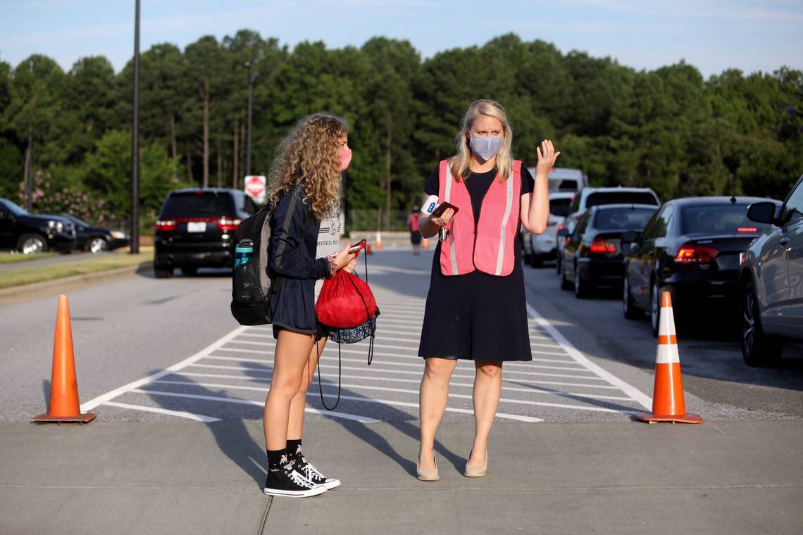 Wake County schools lost enrollment in pandemic. Planners don’t expect kids to return soon. Enrollment is down 3,000 students from 2 years ago as families choose other options. It’s not projected to return to pre-COVID numbers until 2030. #wcpss #nced 
newsobserver.com/news/local/edu…