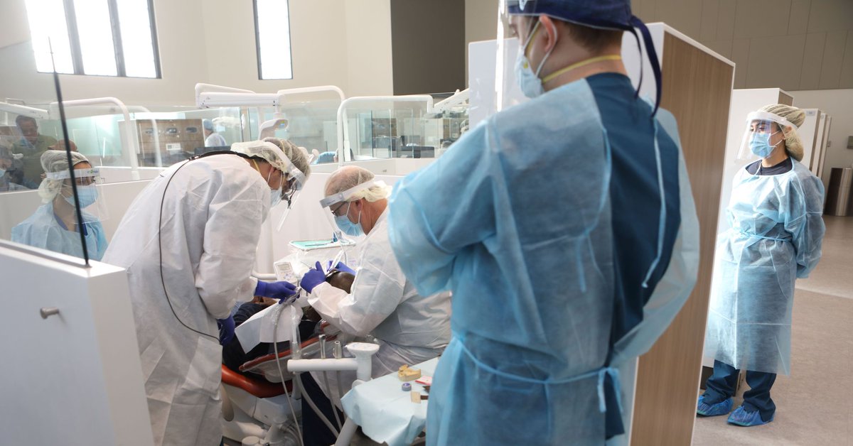 PennDentalMed's tweet photo. Penn Dental Medicine is still accepting applications to our dual tracks of Masters of Oral Health Science Program!
More info for Predental Track Students here: https://t.co/dATBXw2e3B
More info for non-U.S.-trained dentists here: https://t.co/AcQj66cd1J
#OralScience #PreDental https://t.co/bzcYAbAFBP