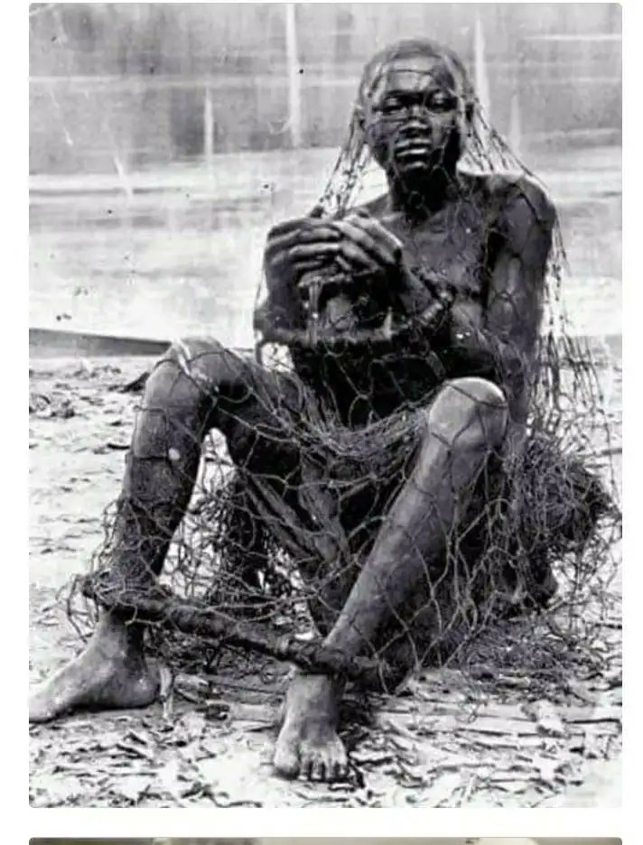 _fels1's tweet photo. Black people get more emotional over the thought of Jesus dying on a cross than their Ancestors hanging from a tree. https://t.co/ONOJBmqwUz