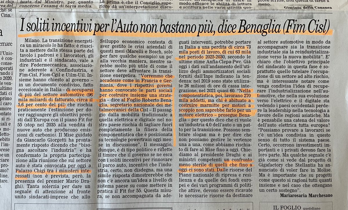 FIMCislStampa's tweet photo. #Automotive. “I soliti incentivi per l’#auto non bastano più” da leggere sul @ilfoglio_it 🗞intervista al leader #Fim #Benaglia  di 👉 “vorremmo che accadesse come Francia e Germania, dove i rispettivi governi hanno convocato le parti sociali per costruire insieme una strategia” https://t.co/kV6QMkKczI