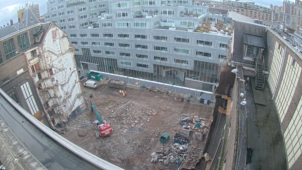 Inmiddels is RGS een bekend gezicht aan de Coolsingel. De deelsloop van het voormalig postkantoor is bijna afgerond. 

Voor complexe sloopwerkzaamheden bent u bij #teamRGS aan het juiste adres!

#circulair #circulaireeconomie