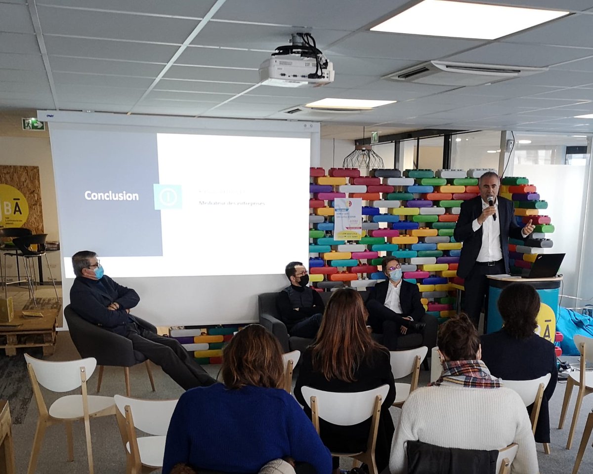 comiterichelieu's tweet photo. 🗣  Aujourd'hui a lieu la présentation d'#Innovation2021 : l'enquête auprès des startups, PME et ETI. 

💡  Cela a lieu dans le cadre des Rencontres #Innovation de Lyon et Région Aura.

🤝  Nous tenions à remercier @tuba_lyon pour son accueil.

 #rencontres #event #lyon https://t.co/6r4z3ocoC8
