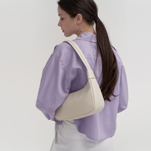 be_myfav's tweet photo. ⏰ ลดถึง 13/2
👜 ☁️💗 alicemartha X #hwangbo tote bag
Size : 27cm x 8cm x 14cm
💥 ลดเหลือ 2,690฿ ส่ง70/90฿
#ชี้เป้าของถูก #ชี้เป้าโปรถูก https://t.co/VeoQoE49dG