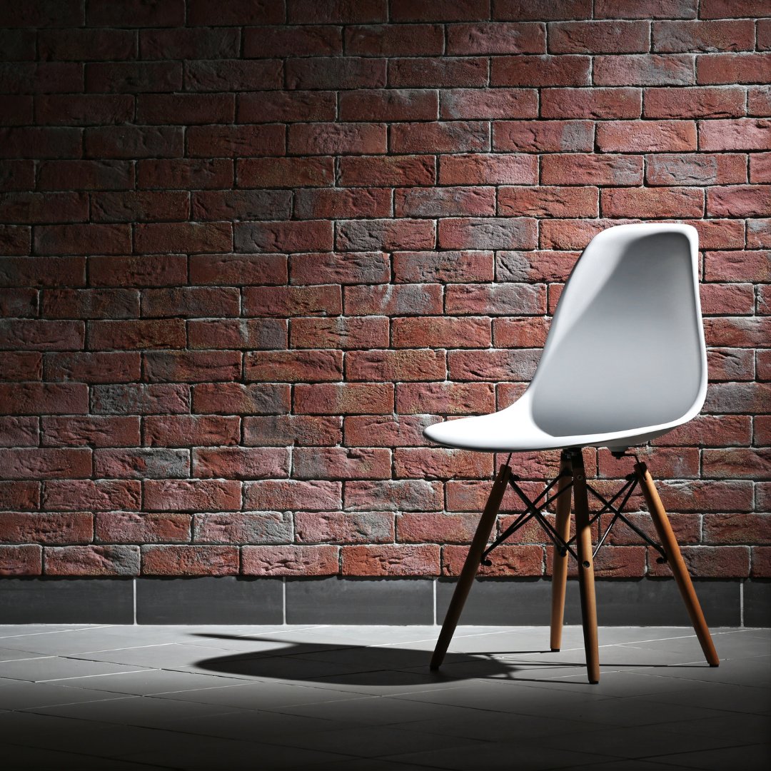 ModernInDesigns's tweet photo. Bring retro style to your dining room by placing a pair of these streamlined side chairs. It has a solid wooden base that gives more grace to it.

Buy now: https://t.co/RcyTzTPHUL  

#pyramidchair #chairs #modernfurnitures #modernindesigns #homedecor #roundchair #fiberglass https://t.co/MFWNE8qoj0
