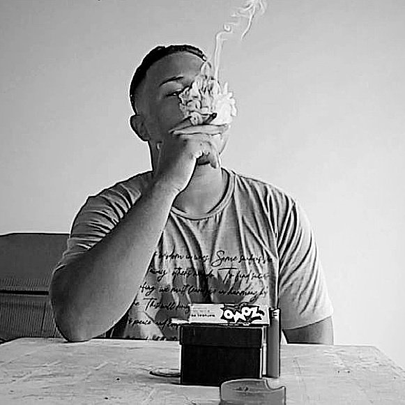 YxngMAD's tweet photo. #NewProfilePic #Gang #ganja #Paz #FogoNosRacistas #rap #praia https://t.co/12N5U19zxf