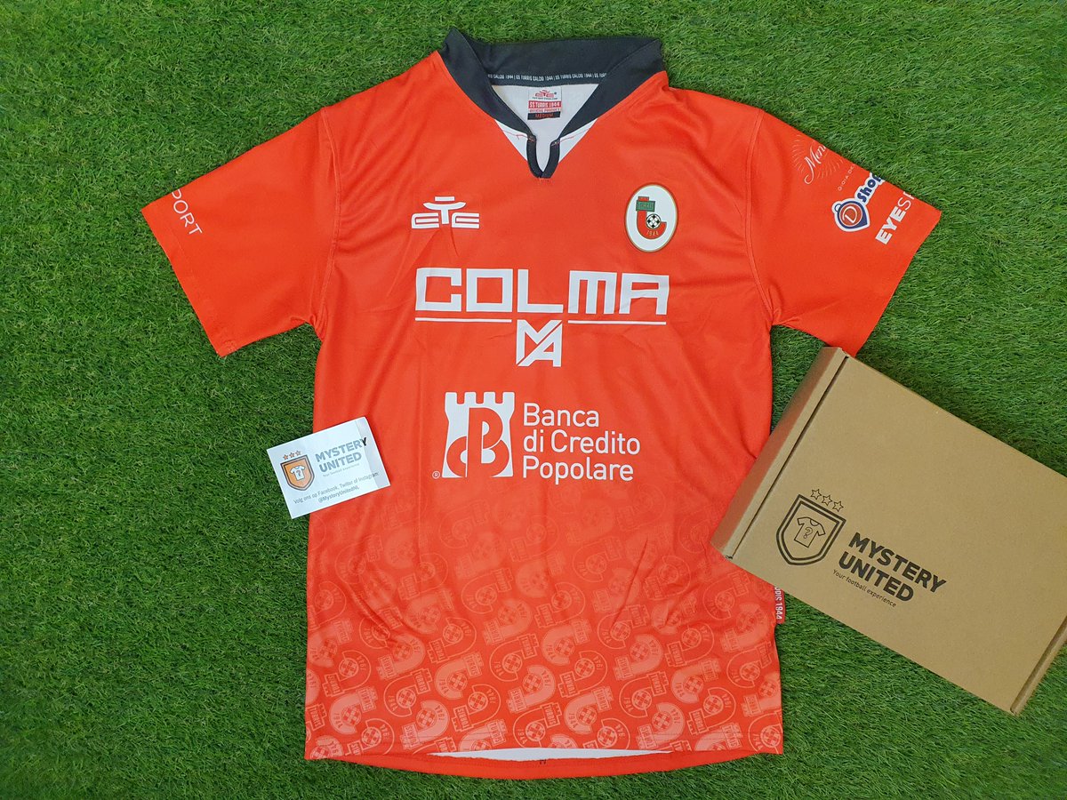 MysteryUnitedEU's tweet photo. Bekeravond! Maakt Steven #Berghuis de openingstreffer tijdens #ajavit? Dan geven wij een mystery voetbalshirt weg! 🔥

Wil jij deze winnen?
🔃 Retweet
✅ Volg @MysteryUnitedNL 

Trouwens: alleen vandaag nog 10% korting op https://t.co/NtayvqU4tk met code 'valentijn'!

Succes! ⚽ https://t.co/DetXqhd4xo