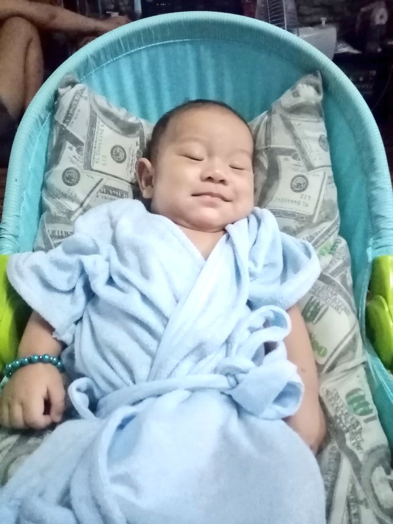 pinay06's tweet photo. pogi naman ng mahal🥺❤️ https://t.co/kCerf7uyIY