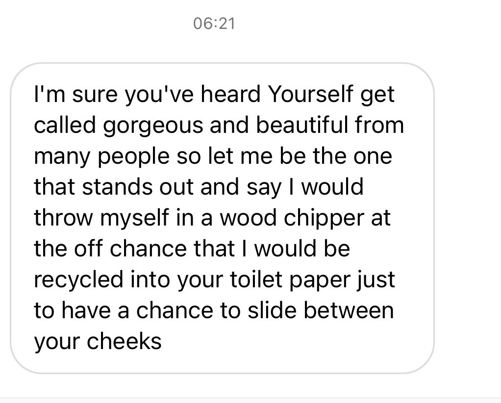 mollyadawson's tweet photo. Best DM to date?🤔 https://t.co/k3jaYPsgpp