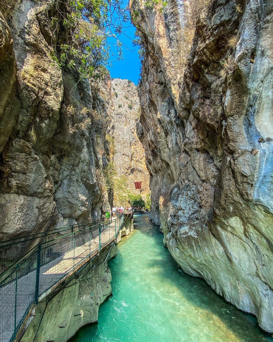 Fethiye Saklıkent Kanyonu'nu rotanıza ekleyin.