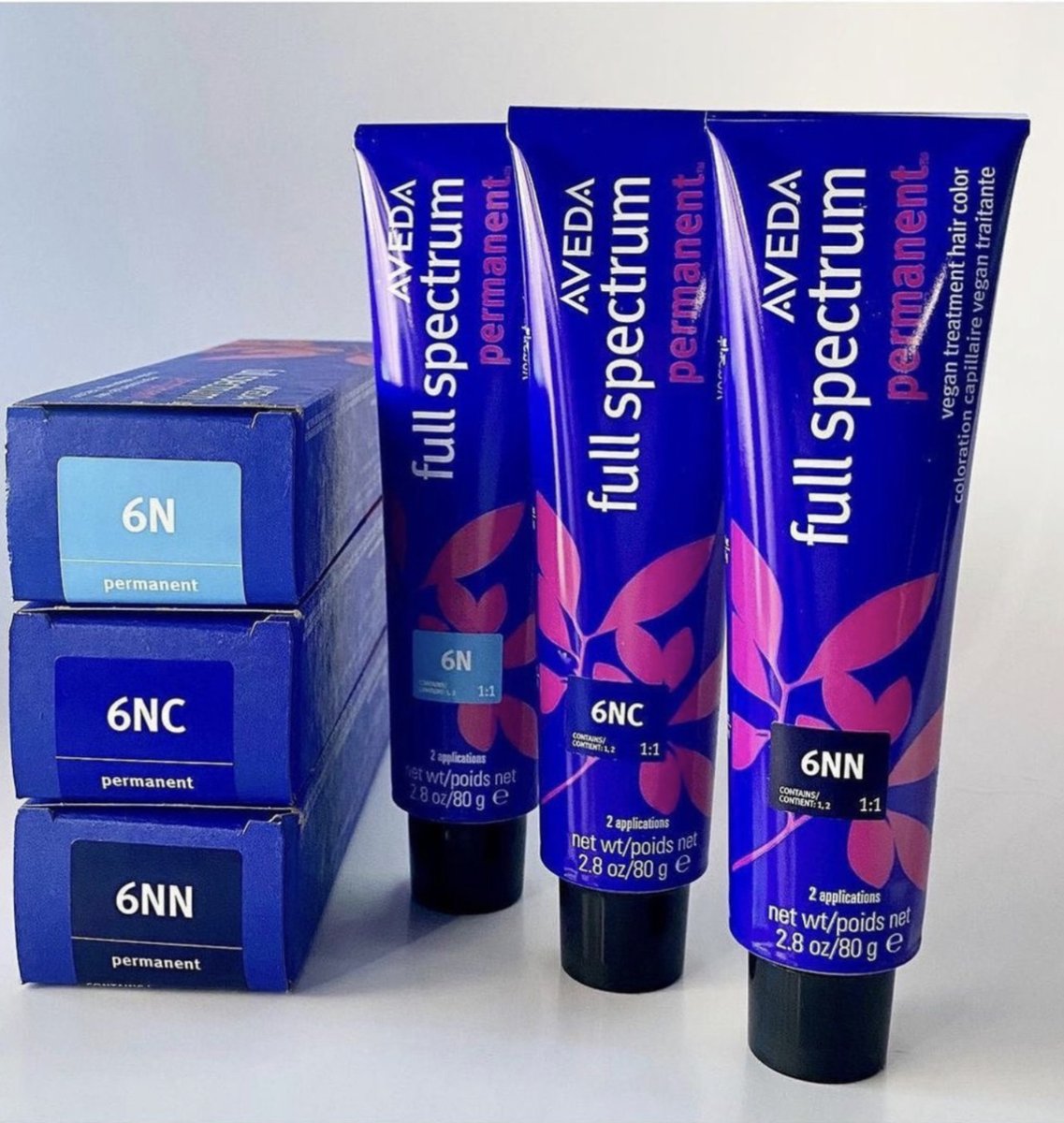 Full Spectrum™  Vegan Permanent Hair Colour is totally vegan, &amp; incredibly actually improves the condition of damaged hair!

Made from plant oils, organic sunflower, castor, jojoba, coconut and babassu. Designed to condition hair and provide ...
#aveda #avedauk #garyinghamsalons