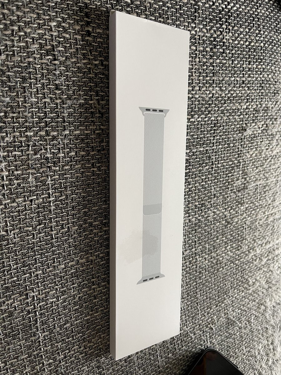 2edgesth's tweet photo. So! Portmonee auf:
#Verkaufe #Tausche #AppleWatch #Milanese Band in Silber. In OVP
Neuwertiger Zustand. Angebote per DM. Auch ein Tausch gegen Silikon- Bänder von möglich. https://t.co/Qm6Bp0nEPv