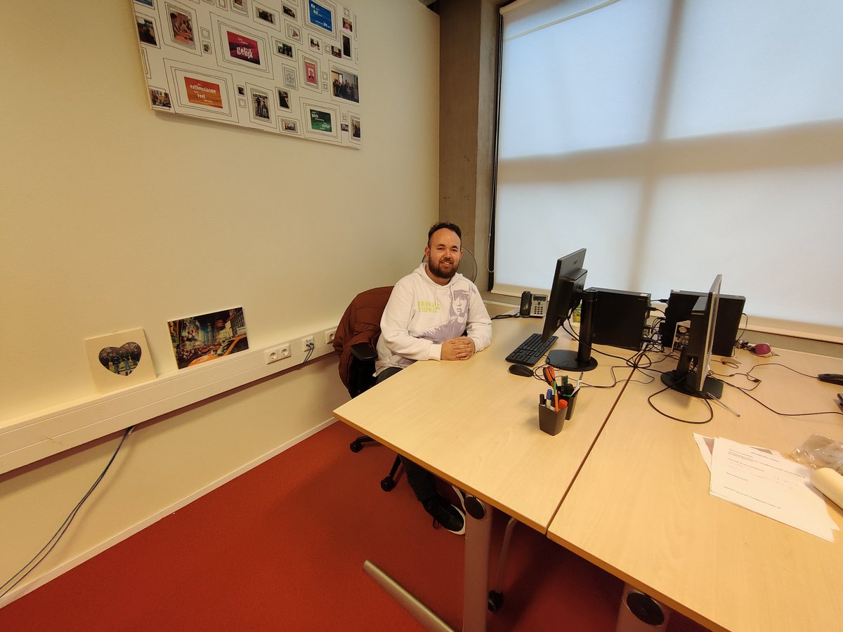 Sociale media vrienden van LFB Leeuwarden,

Youri hier ik ga jullie vertellen dat vandaag me laatste dag is bij de LFB Leeuwarden. Lees meer via onze facebook pagina facebook.com/projectsterk 

Het gaat jullie goed iedereen 

Groetjes Youri!