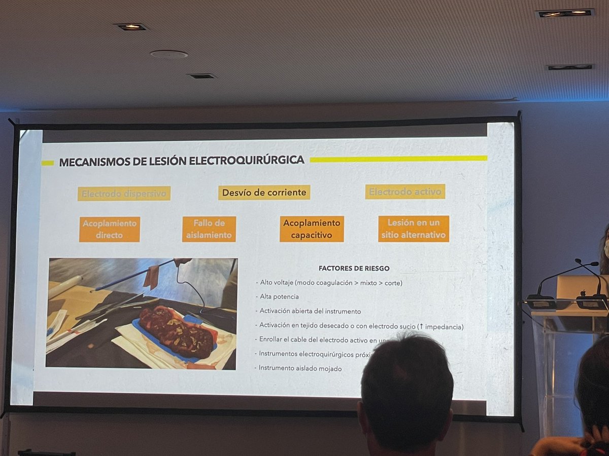 LuisSanchezGlln's tweet photo. ¿Sabías que hay se produce una mejor coagulación de un vaso usando el modo “corte” sobre la pinza que lo tiene coaptado? 

🟨 mejor que 🟦

Genial presentacion de @asenentboza sobre la importancia de los conocimientos en electrocirugía en #imis2022

 #SoMe4Surgery https://t.co/ypRrFmSTQ8