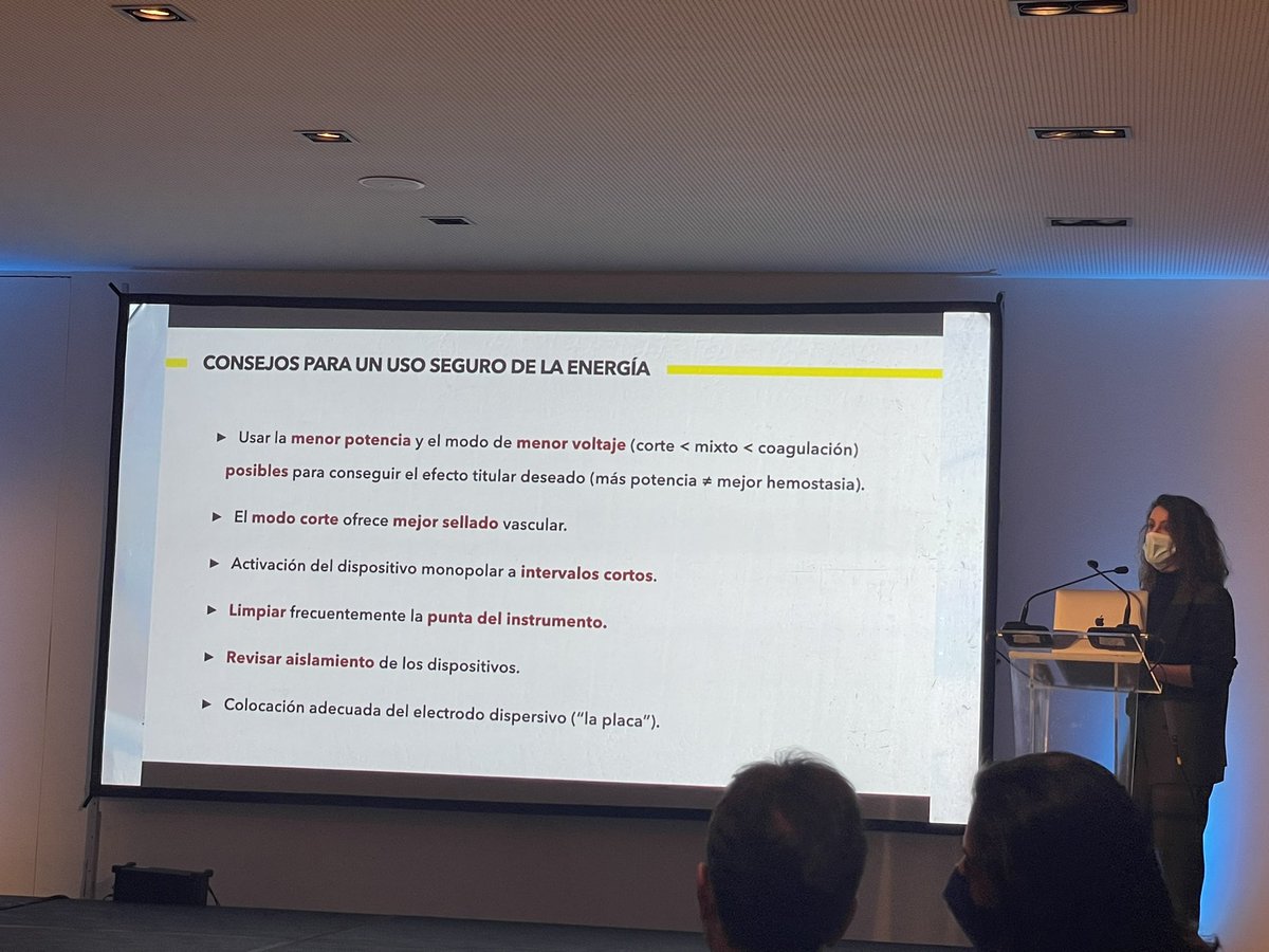Luis Sánchez-Guillén (@luissanchezglln) on Twitter photo ¿Sabías que hay se produce una mejor coagulación de un vaso usando el modo “corte” sobre la pinza que lo tiene coaptado?
🟨 mejor que 🟦
Genial presentacion de <a href="/asenentboza/">Ana Senent-Boza</a> sobre la importancia de los conocimientos en electrocirugía en #imis2022
#SoMe4Surgery ¿Sabías que hay se produce una mejor coagulación de un vaso usando el modo “corte” sobre la pinza que lo tiene coaptado?
🟨 mejor que 🟦
Genial presentacion de <a href="/asenentboza/">Ana Senent-Boza</a> sobre la importancia de los conocimientos en electrocirugía en #imis2022
#SoMe4Surgery