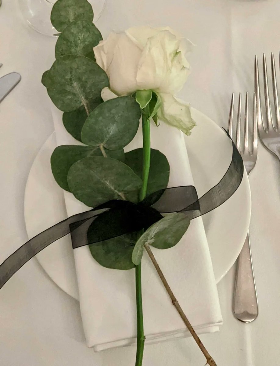 Elegant place settings for one of our weddings held at @Firmdale_Hotels Covent Garden Hotel last year... #weddingwednesday #weddingflowers buff.ly/2PeI877