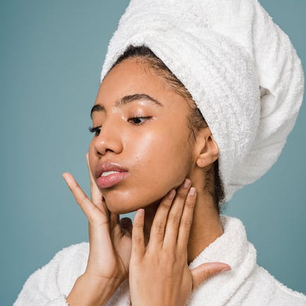 Liefessentials's tweet image. Clear skin might seem hard to achieve but with the right products it comes easy.
Switch to vegan skin care at lief essentials and step up your skincare game✨
Visit liefessentials.com

#lovelief #veganbeauty #veganskincare #skincareuk #skincareroutine #crueltyfree