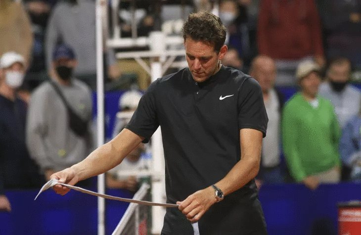 jmgmoron's tweet photo. Una imagen para la HISTORIA.

Así se despidió Juan Martín del Potro del tenis. Un adiós que nos ha encogido el corazón a todos. Su último deseo lo dice todo: "Solo quiero vivir en paz, vivir sin dolor".

Solo él sabe todo lo que ha sufrido en estos últimos años. https://t.co/4aOdPoTffs