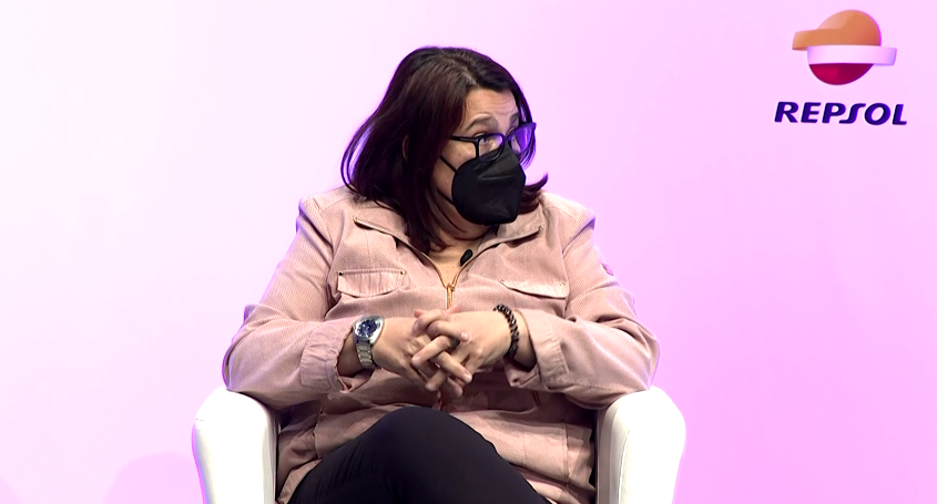 IndesiaOrg's tweet photo. 💭"Estamos viendo cómo técnicas de aplicación de #AI y uso de los datos nos pueden llevar a un uso igual de eficiente y robusto, pero con un menor uso de energía. " - @CoralCalero, Responsable del área de Algoritmos Verdes, @odise_ia #IndesIA https://t.co/CRIS6F6MpD
