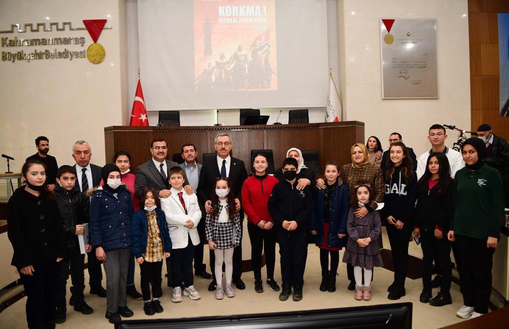 Milli Mücadelemizin 102. yılına özel ‘#Korkma İstiklal İlham Verir’ yarışmalarında dereceye giren öğrencilerimize Milletvekilimiz Sn. Habibe Öçal ve İl Milli Eğitim Müdürümüz Yusuf Kahraman ile ödüllerini takdim ettik.🏆

Her öğrencimiz bizim için bir inci 💙