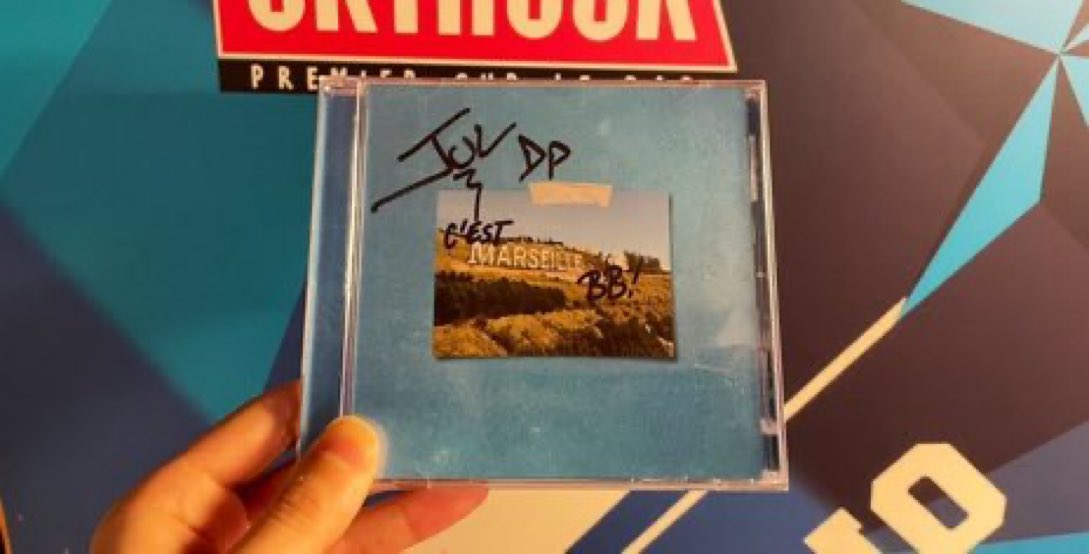 mehdiradio's tweet photo. 🎁#concours 

RT/FOLLOW et tweet avec le #skyrockdedicace pour gagner le 📀 commun dédicacé de @jul 

Tirage o sort 16h !

1 gagnant 🔥
bonne chance à tous 💪🏼 https://t.co/WR3JuJb9uC
