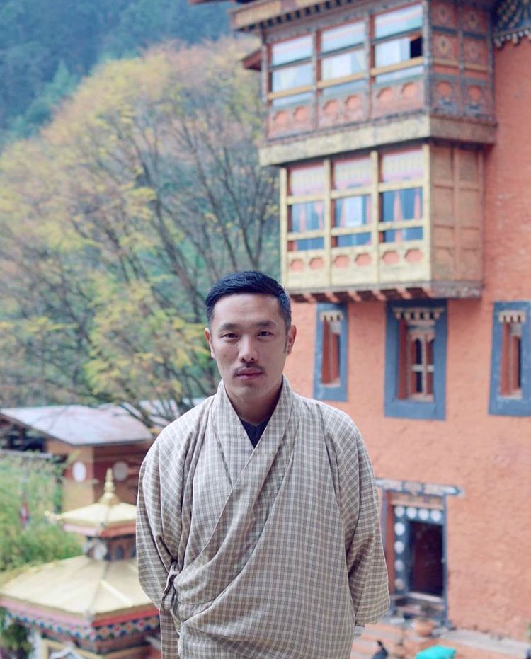 Samuhott2021's tweet photo. The Director Intro:
KARMA TSHERING WANGCHUK is a #fashiondesigner, #curator, #photographer, #illustrator, and fashion #vblogger. He has also worked as #Costume designer and #productionmanager.He is founder of #bhutanstreetfashion
#unbeknown’ is his first short film. https://t.co/nUEBVERu77