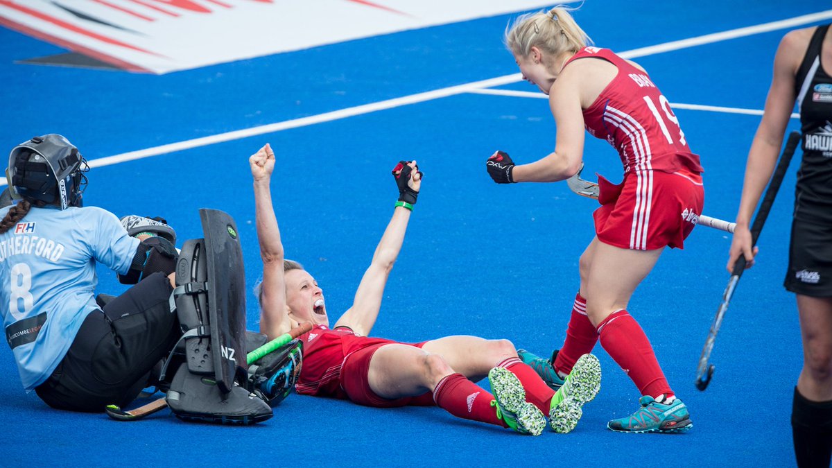 GBHockey's tweet photo. Not got any plans for your lunch hour today? 🤷

Then make sure you sign up for a @Vitality_UK webinar on the 'Power Of Tiny Habits' with @AlexDanson15 @hkmartin7 @ellie_rayer &amp; @izzypetter at 13:00 ⏰

Sign up 👉 https://t.co/uspd7jHuSB https://t.co/xfKJldto3e