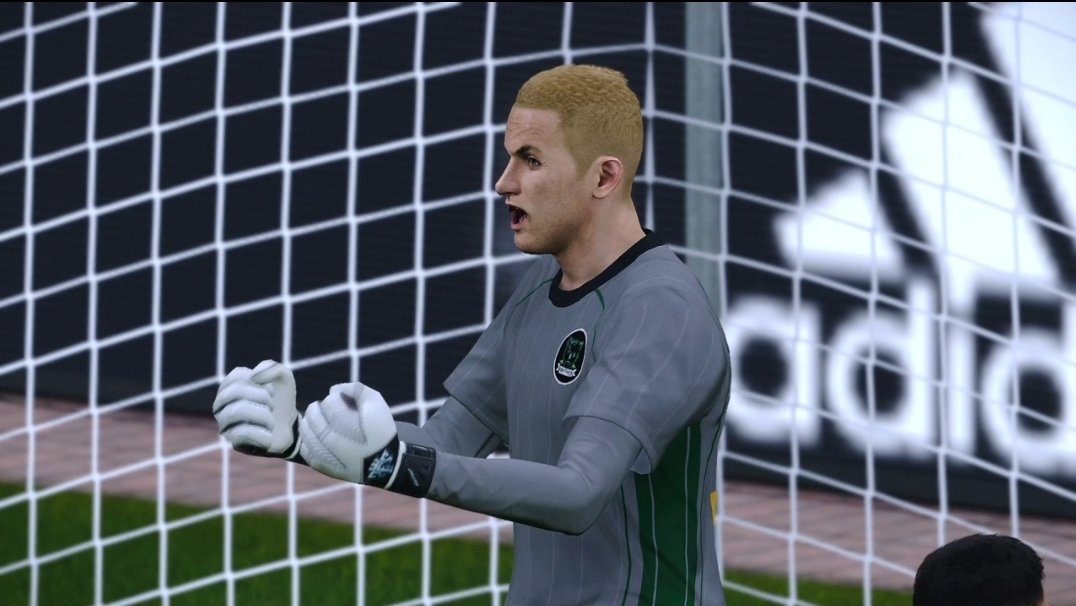 SuperLigue_RP's tweet photo. 🏆🔙
Il y a 1 an jour pour jour à Old Trafford, le Panther FC remportait la LDC (#UCL) aux tirs au buts (3-4) contre le FC Blue Moon !

Cette rencontre reste à ce jour le match le plus visionné de l'histoire du RP Football !
https://t.co/P9vZgXqX3F
(@pantherfcrp @FCBlueMoon_) https://t.co/jO9jw2DTdm
