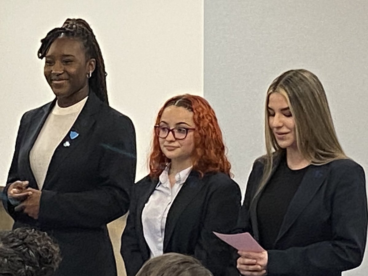 LaRetraite6's tweet photo. Very well done to our #Year12 #Scholarship students who performed brilliantly at last night's #SheriffsChallenge #debate competition. Our students were bright, enthusiastic and articulate! @WCoEducators #FormidableTalent https://t.co/FoLN1YjZzn