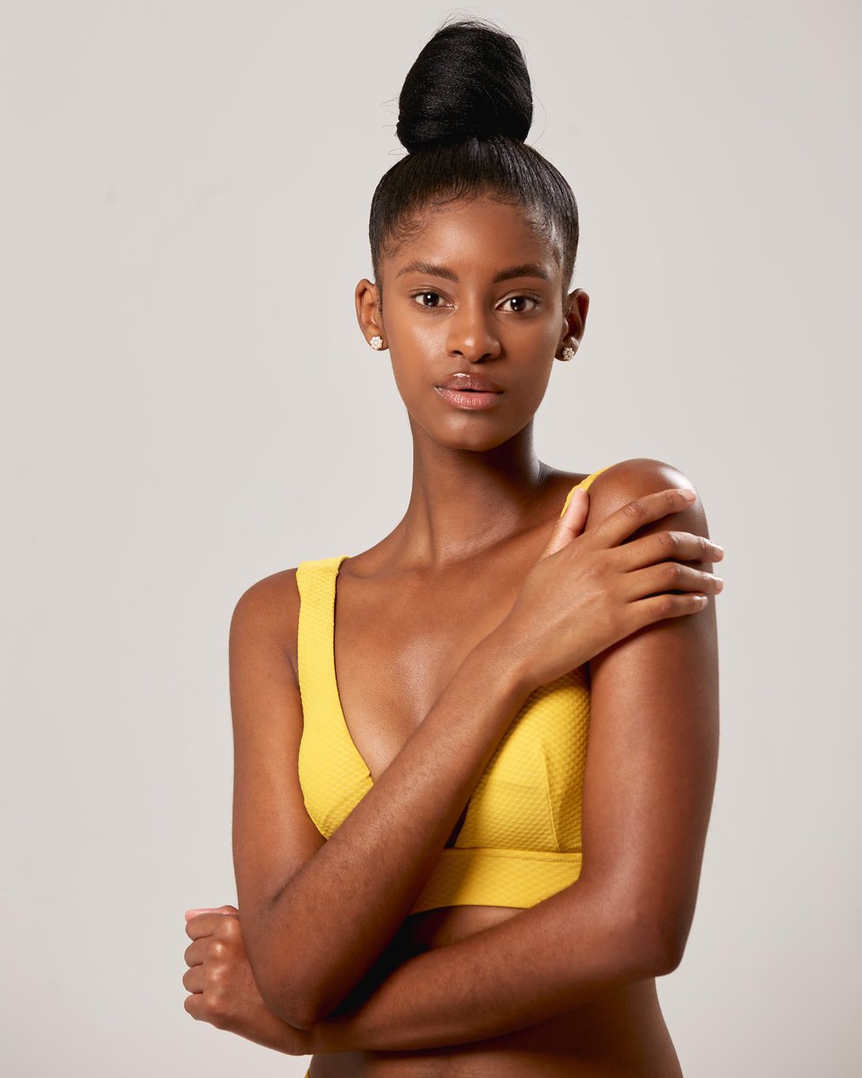 MamkhizeLuyanda's tweet photo. Hi, I’m Luyanda Mkhize. 

22 year old model based in Durban. 

My first gig may lie in your retweet, like or share please kindly so do. 

I’m exciting and hoping this will be a fruitful journey for me. 

My Instagram handle is @mamkhizeluyanda_ please follow Me. 

Thanks ❤️ https://t.co/VTKzwUKKys