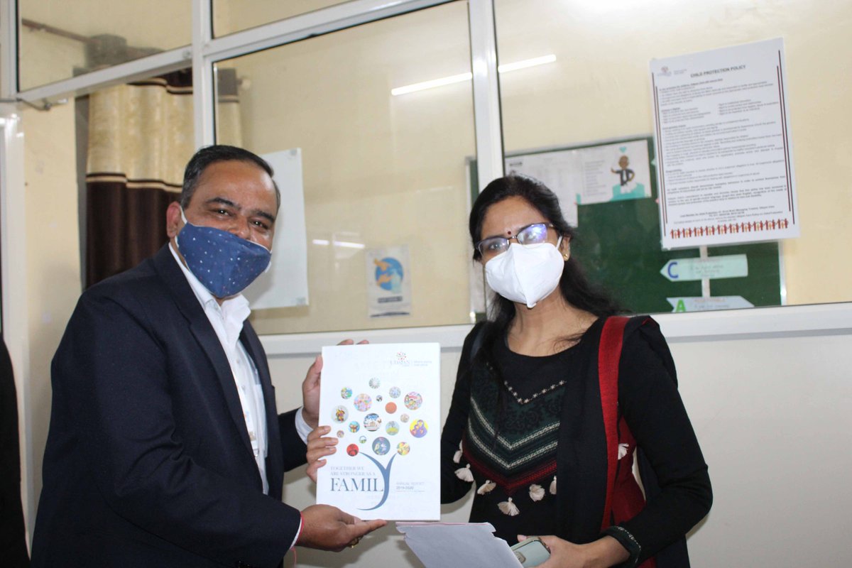 udayancare's tweet photo. Our heartfelt gratitude to the HCL Foundation Team for their visit to our #Yuvakendra IT Centre, #Noida.
#HCLfoundation #HCLuday #UCIT #SkillingIndia #makingyounglivesshine #UdayanCare https://t.co/QyD8unWgmr