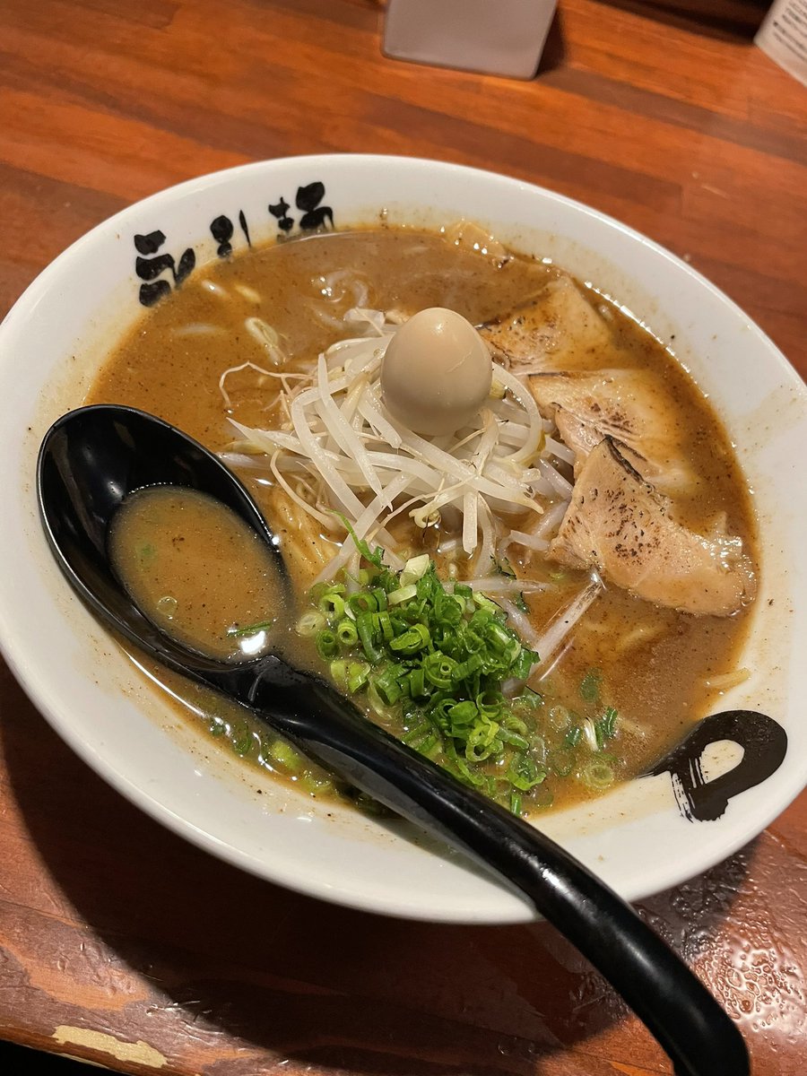 null_1995's tweet photo. 秋刀魚ラーメン最高��美味かった🤤 https://t.co/lxgrN3yy7m